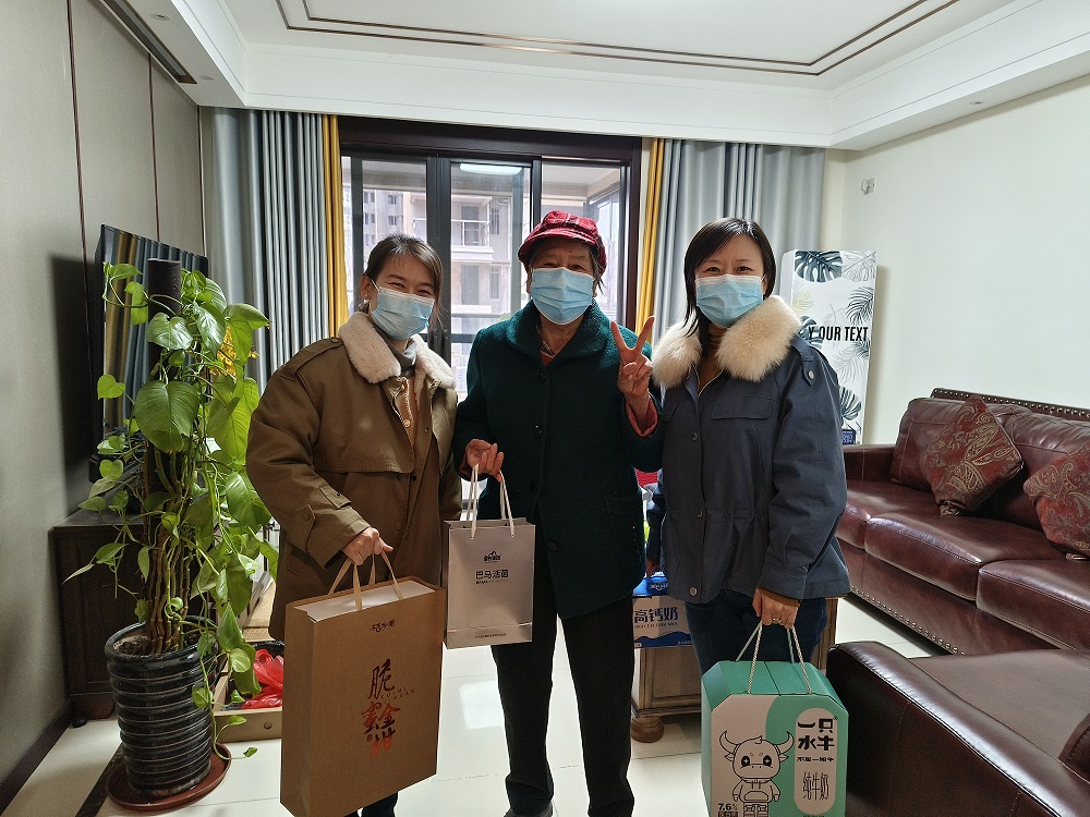 牽手春天，縱情向前丨皇氏乳業(yè)集團(tuán)開(kāi)展新春走訪慰問(wèn)外派員工家屬活動(dòng)