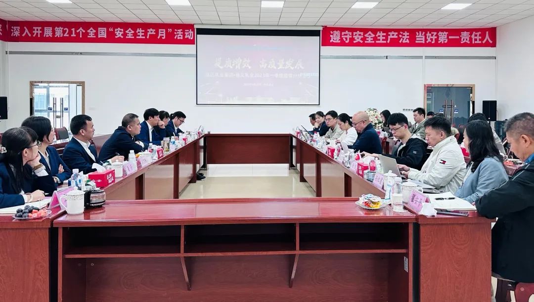 新審視，向大處看，擘畫皇氏遵義乳業(yè)西南市場新藍圖丨皇氏遵義乳業(yè)“高質(zhì)量發(fā)展”戰(zhàn)略研討會在遵義召開